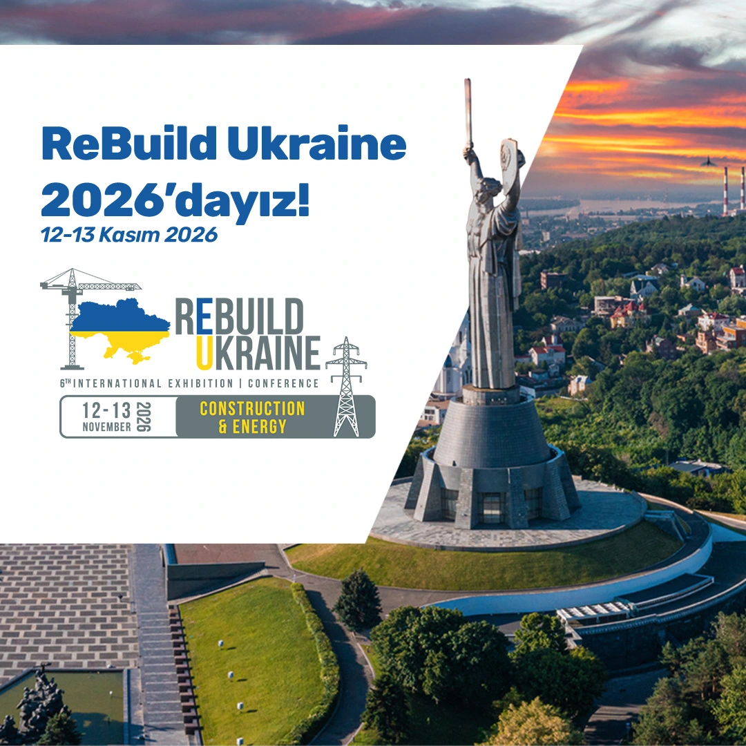ReBuild Ukraine 2026 etkinliği için Kiev Anavatan Anıtı, Ukrayna bayrağı ve yeniden yapılanmayı simgeleyen inşaat grafikleri